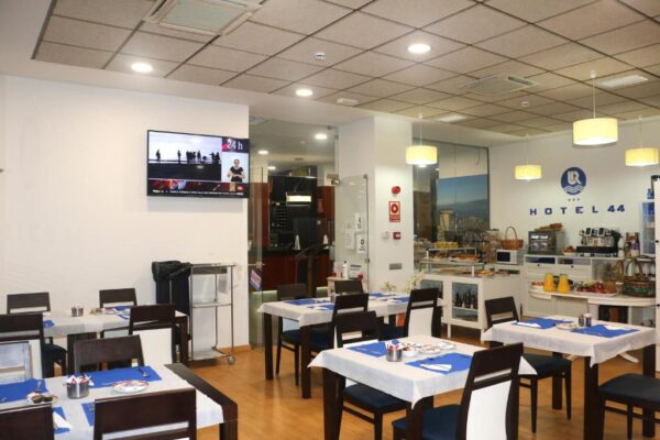 hotel 44 gijon desayuno